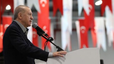 Erdoğan: Bölücülere cesaret aşılayanlara hak ettikleri dersi vermenizi bekliyorum